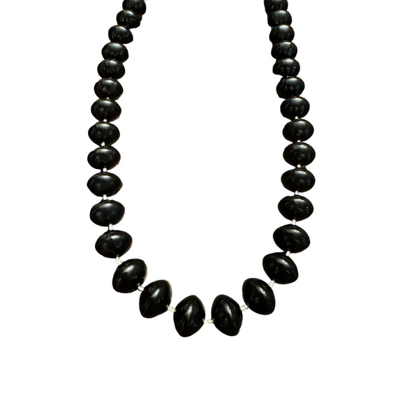 Vintage Black Bead Necklace - Picture 3 of 7